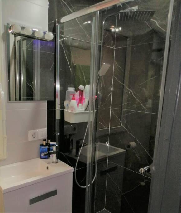 Apartamento Centro Rambla Alicante A Bagian luar foto
